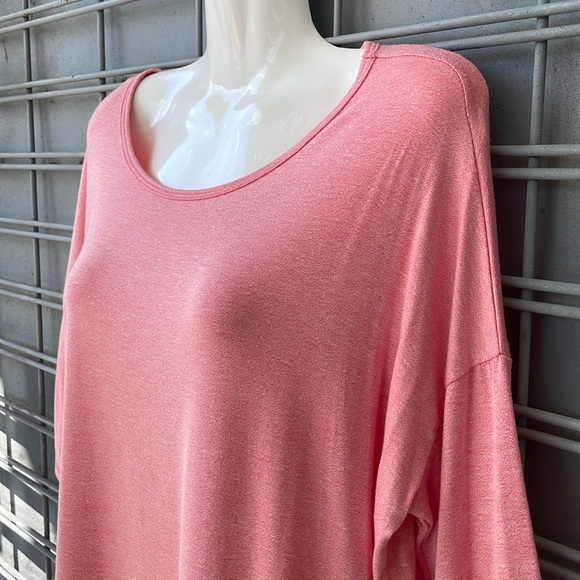 LulaRoe Microstriped Irma Tunic Top-0047 - Picture 2 of 10